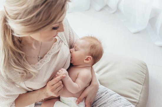 Заботы молодых мам: грудное вскармливание