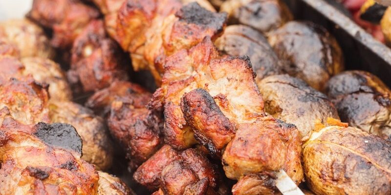 9 правил заядлого шашлычника, знать которые просто необходимо! Теперь мяско всегда сочное.