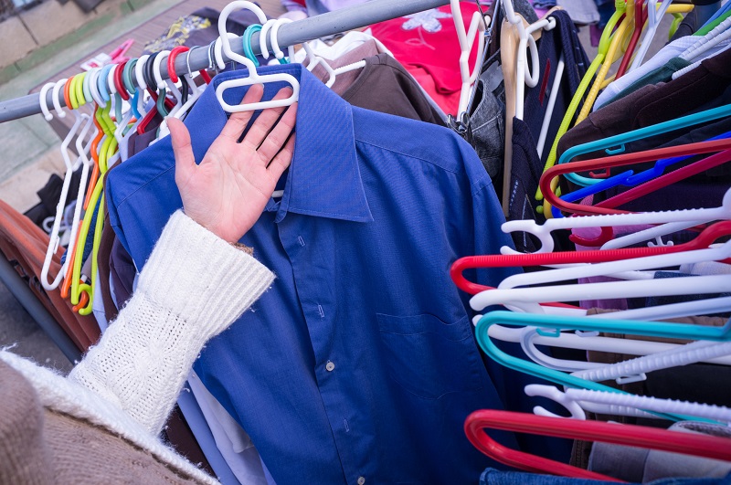 Одежда, которую нельзя носить никому: 5 вещей, разрушающих энергетику