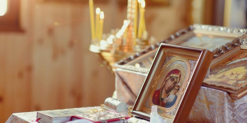 Икона в доме: приметы и правила, которые сберегут твой дом от беды