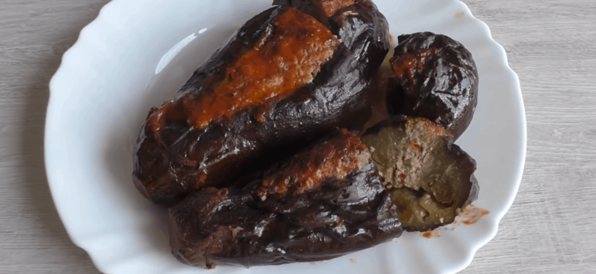Отбиваем баклажаны скалкой: необычный подход-вкусный результат