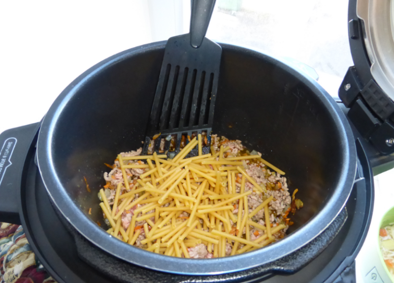 8 рецептов макарон по-флотски с фаршем − как вкусно приготовить в мультиварке и на сковороде