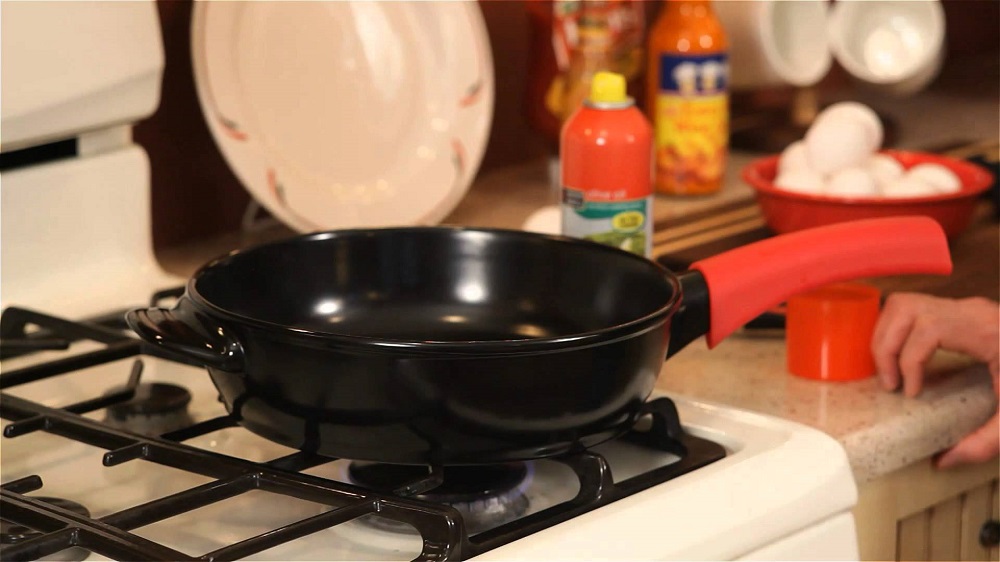 8 привычек опрятной хозяйки: как всё время содержать кухню в чистоте. Уверена, тебе пригодятся!