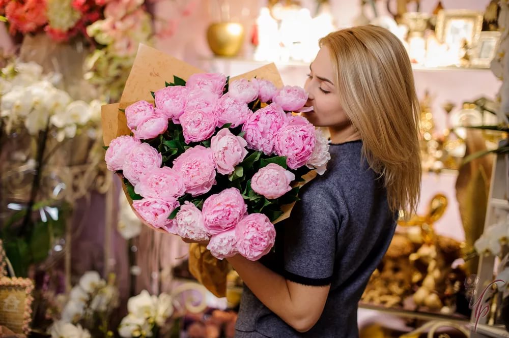 Доставка цветов в Санкт-Петербурге от компании Артфлора: свежие цветы и низкие цены